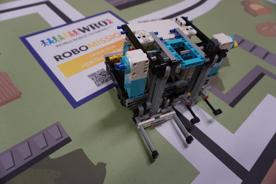 wro_2026_robot